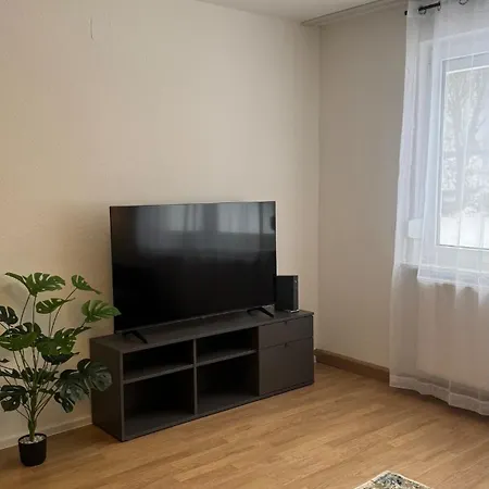 3 Altbau Naehe Hochschule Mit Garten آلين
