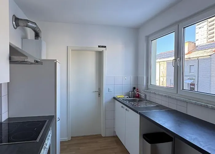 3 Altbau Naehe Hochschule Mit Garten Aalen